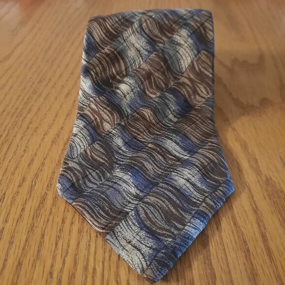 Bugatti Multicolor Geometric Silk Tie – Bold Designer Accessory for Men - Picture 1 of 7